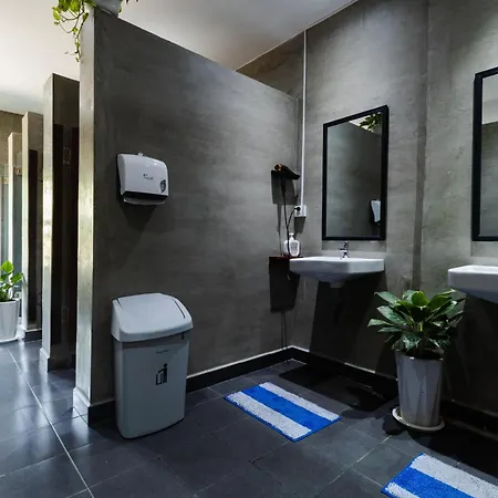 Onederz Sihanoukville - 10 Mins Walk From The Tourism Pier Room photo