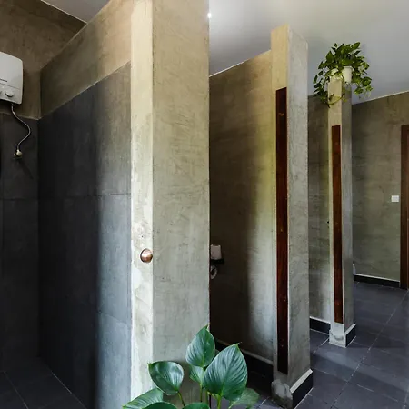 Onederz Sihanoukville - 10 Mins Walk From The Tourism Pier Room photo