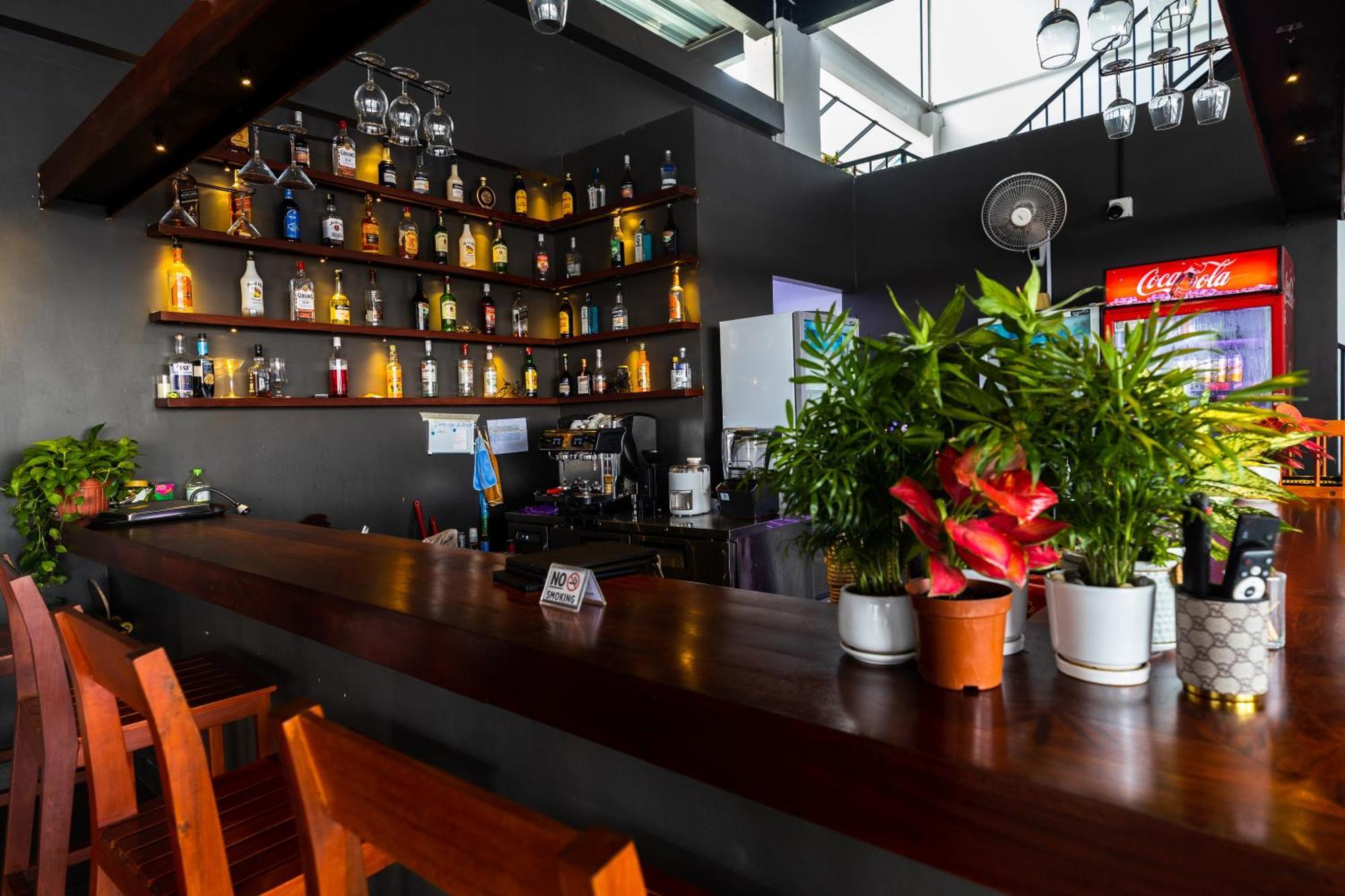 Hostel Onederz - 10 Mins Walk From The Tourism Pier Sihanoukville