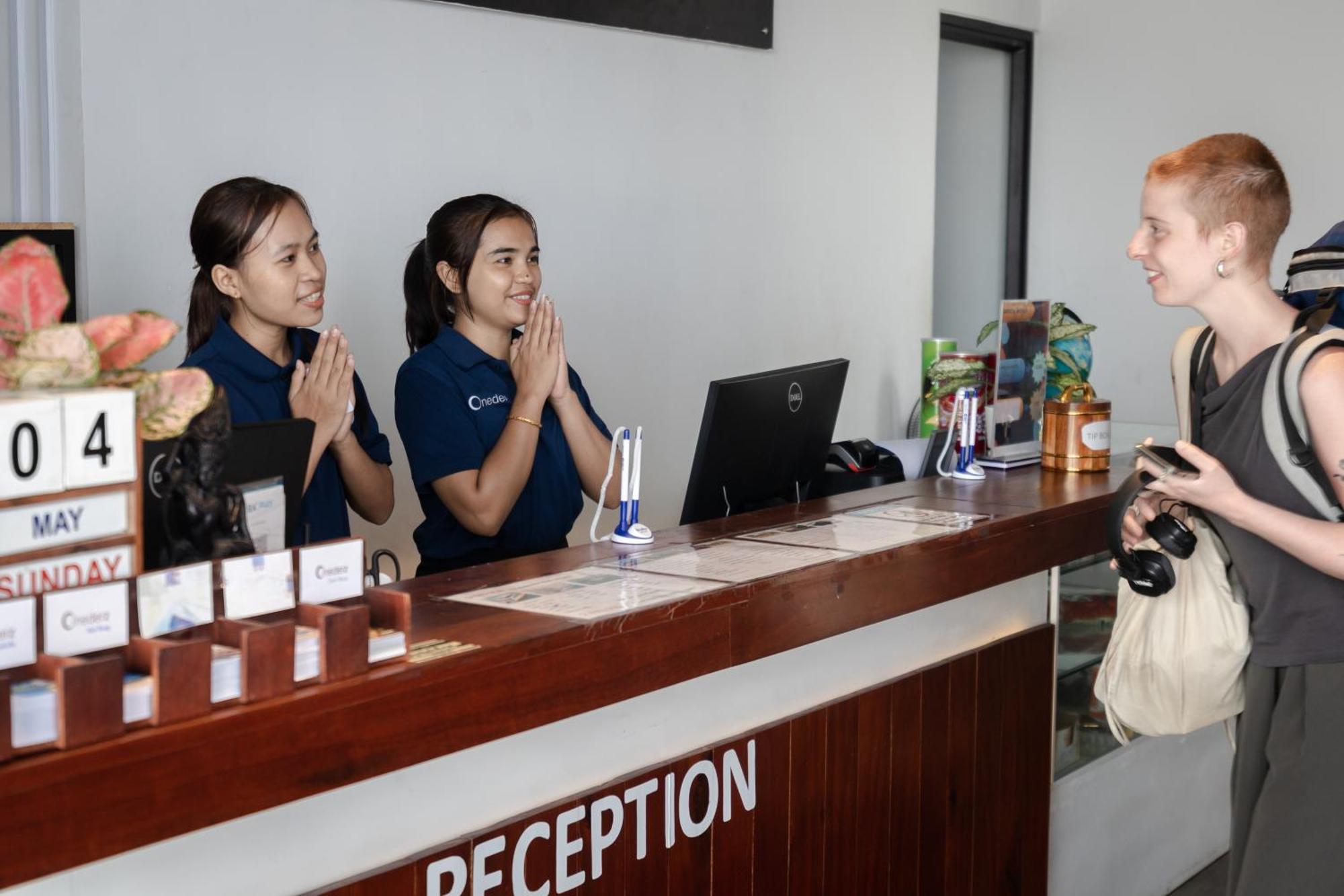 Onederz - 10 Mins Walk From The Tourism Pier Hostel Sihanoukville