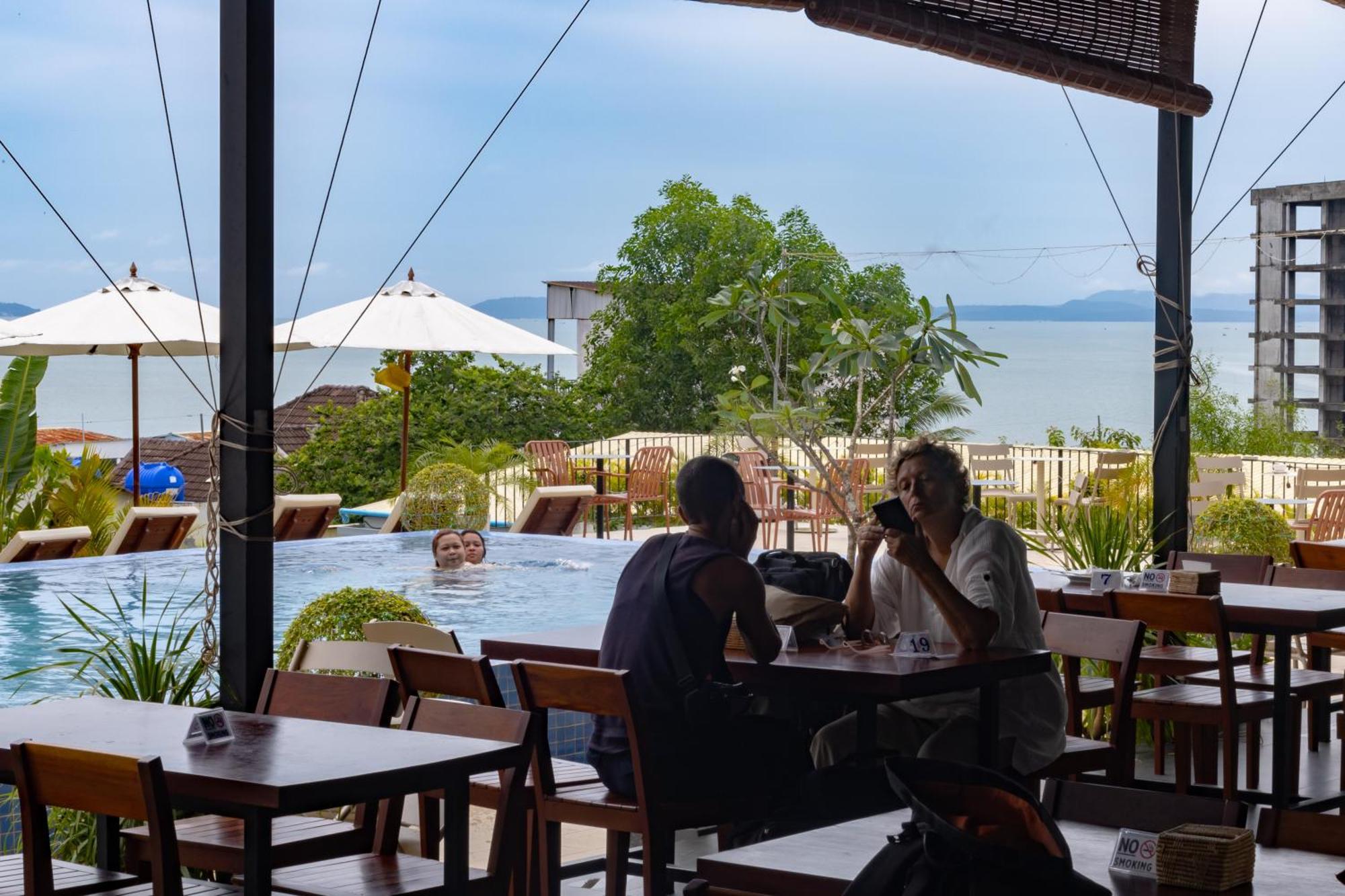 Onederz - 10 Mins Walk From The Tourism Pier 旅馆 *